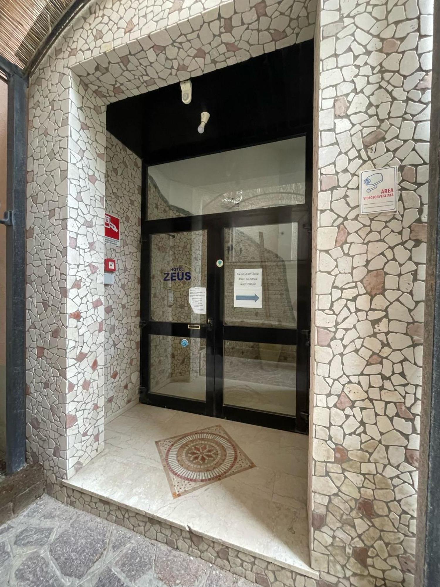Hotel Zeus Lido di Classe Luaran gambar